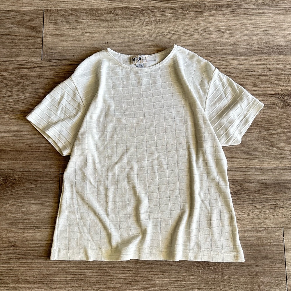 Vintage White Textured Short Sleeve Top